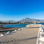 By Riva - Contemporary 1 Bedroom Luxury Inside Puerto Banus Διαμέρισμα *