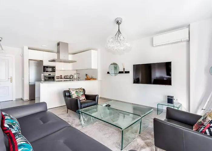 By Riva - Contemporary 1 Bedroom Luxury Inside Puerto Banus Apartment *