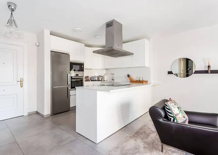 By Riva - Contemporary 1 Bedroom Luxury Inside Puerto Banus Apartment