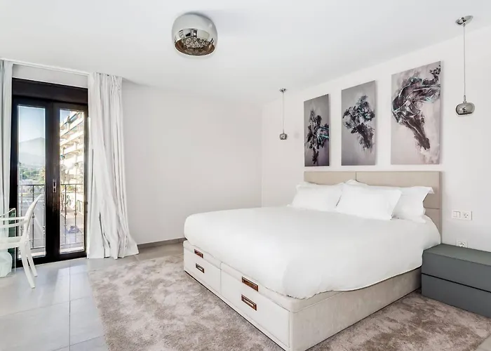 By Riva - Contemporary 1 Bedroom Luxury Inside Puerto Banus Marbella