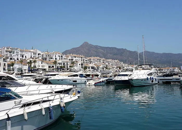 Apartment By Riva - Contemporary 1 Bedroom Luxury Inside Puerto Banus Marbella