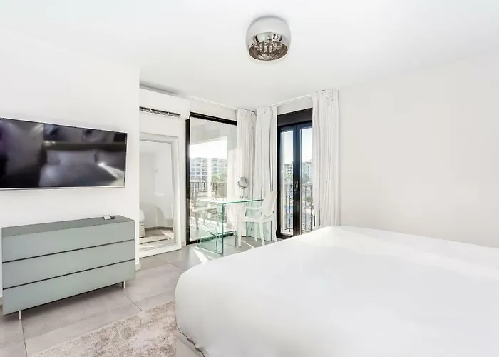 Appartement By Riva - Contemporary 1 Bedroom Luxury Inside Puerto Banus Marbellac
