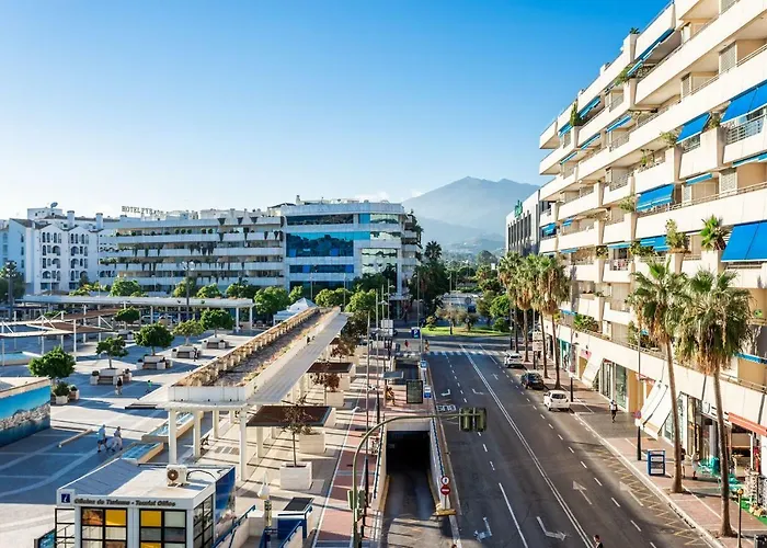 By Riva - Contemporary 1 Bedroom Luxury Inside Puerto Banus Appartement Marbellac